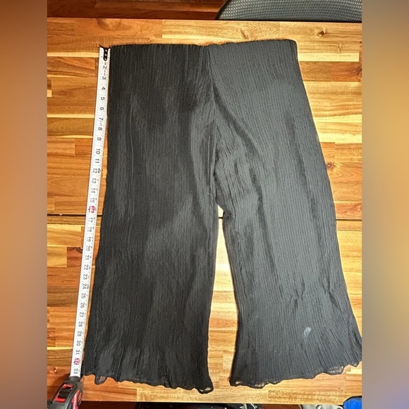 Revolve Superdown Winona Deep V Neck Wide Leg Chiffon Pleat Black Jumpsuit Sz S - Picture 9 of 13